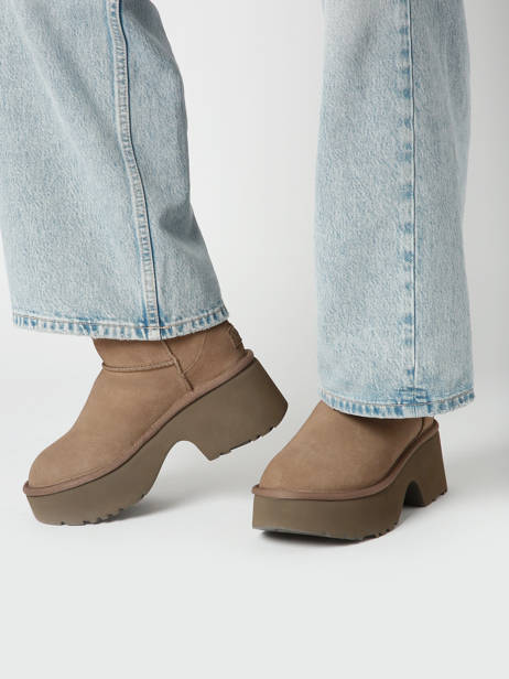 Boots Classic Ultra Mini Semelle Compensée En Cuir Ugg Marron accessoires 1158311 vue secondaire 1
